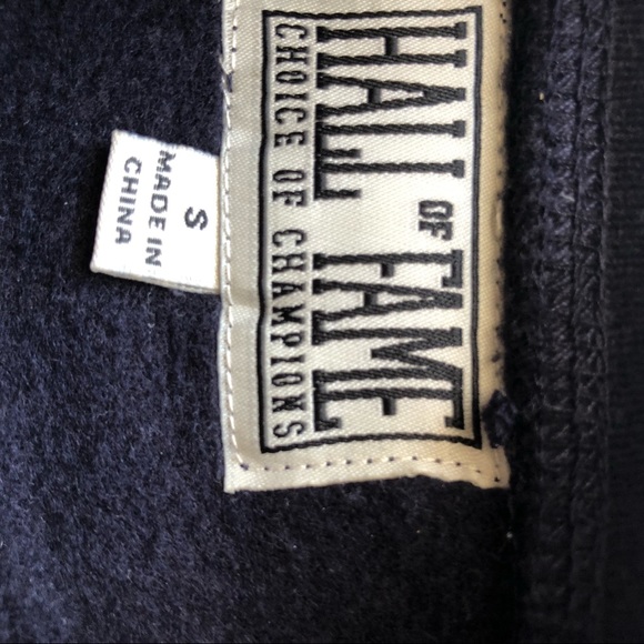 Hall of Fame Crewneck. - Picture 6 of 7